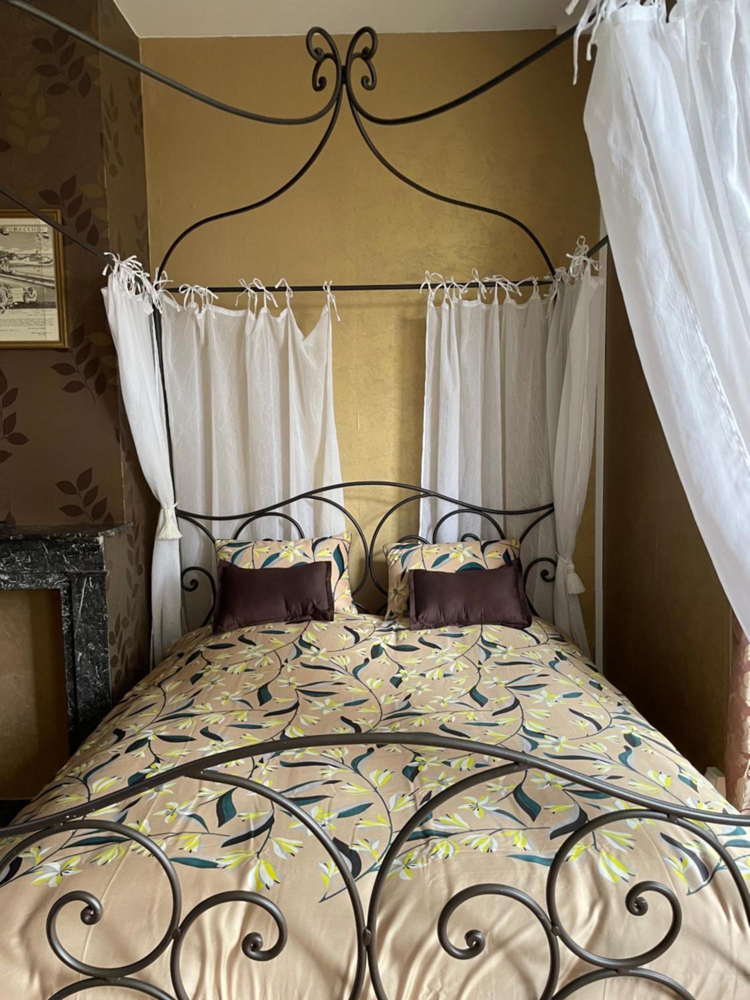 Chambre Au Chateau De St-Pierre-Brouck Saint-Pierre-Brouck ภายนอก รูปภาพ